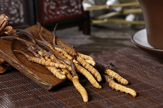 小学生春节的习俗作文（小学生作文春节的风俗）