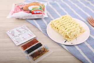 炎热的夏天的作文（炎热的夏天的作文怎么写三年级的）