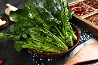 绝壁上的青羊赏析_绝壁上的小屋